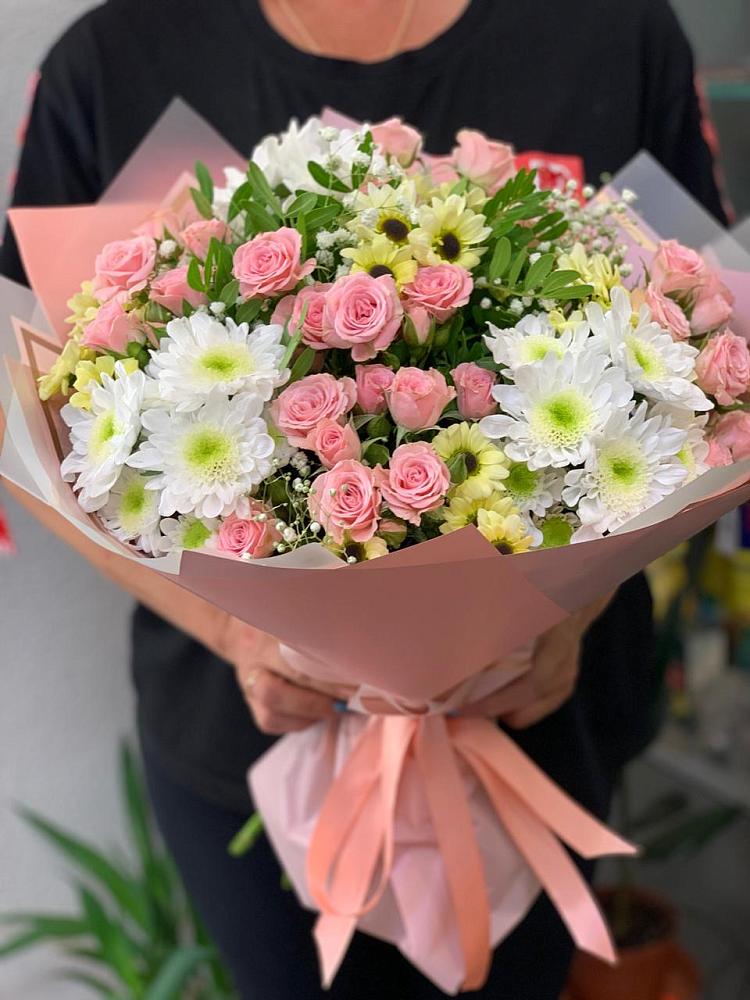 Букет цветов из: Розы и Хризантемы в Больших Ключах