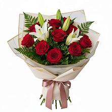 Букет цветов из:  Лилии и Розы в Больших Ключах