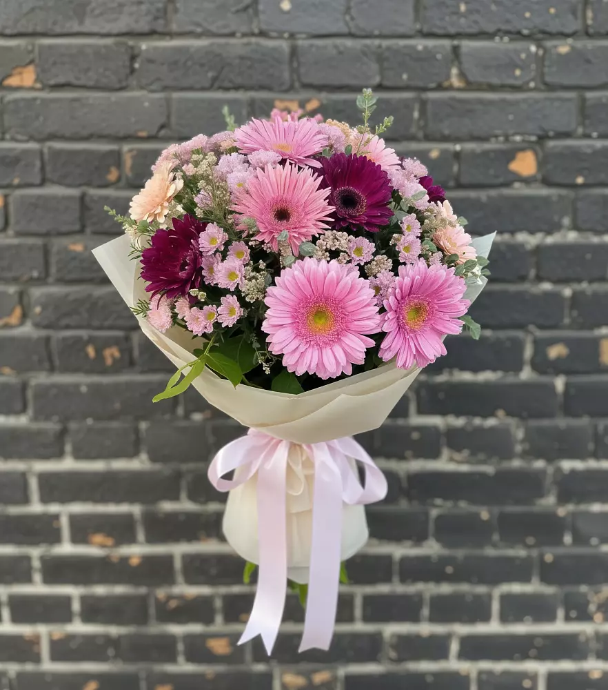 Букет цветов из: Герберы и Хризантемы в Больших Ключах