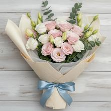 Букет цветов из:  Лизиантусы в Больших Ключах