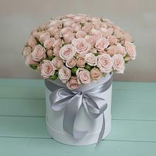 Цветочная композиция из Розы в шляпной коробке в Больших Ключах