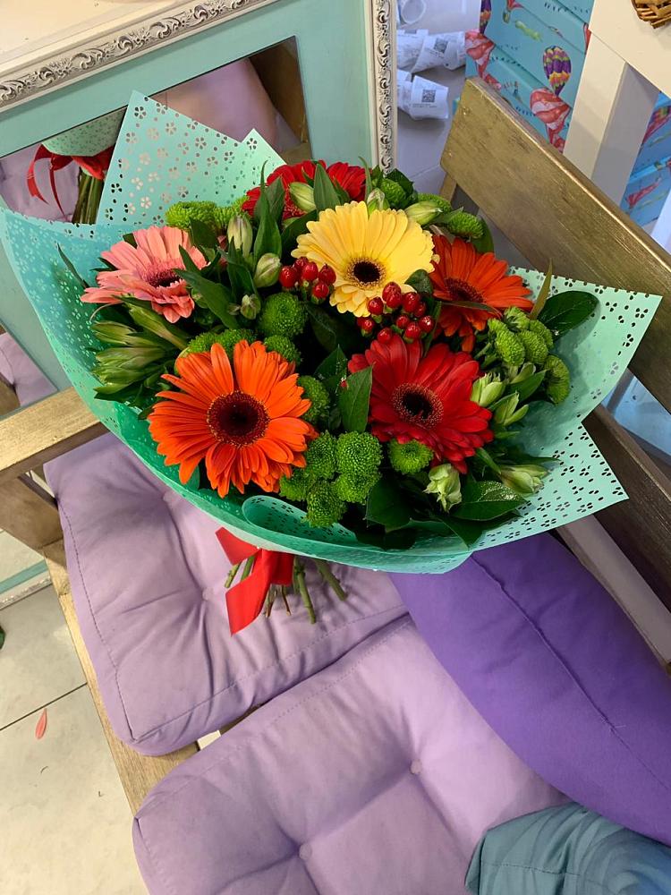 Букет цветов из: Герберы, Хризантемы и Альстромерии в Больших Ключах