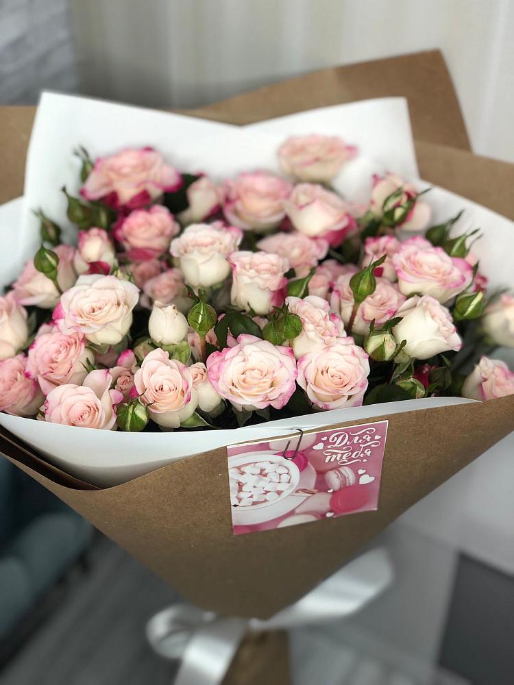 Букет цветов из: Розы в Больших Ключах