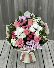 Букет цветов из:  Альстромерии, Гвоздики, Розы и Хризантемы в Больших Ключах