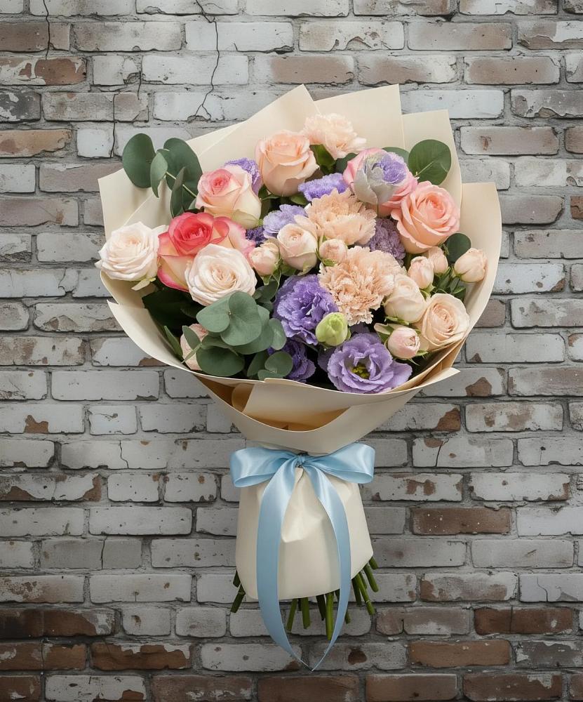 Букет цветов из: Розы, Лизиантусы и Гвоздики в Больших Ключах