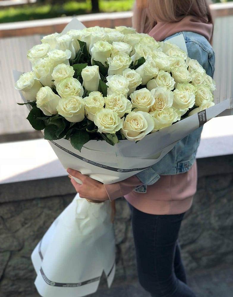 35 Белых роз в Больших Ключах Букет 35 Белых роз в Больших Ключах