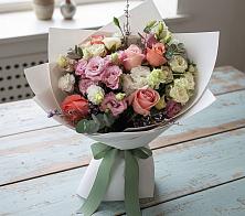 Букет цветов из:  Розы, Лизиантусы и Гвоздики в Больших Ключах