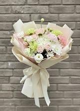 Букет цветов из:  Гвоздики, Розы, Лизиантусы и Хризантемы #REPLACE_PRED# Больших Ключах