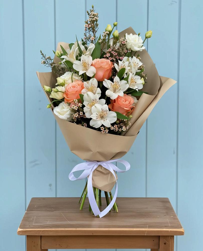 Букет цветов из: Альстромерии, Лизиантусы, Розы и Хризантемы в Больших Ключах