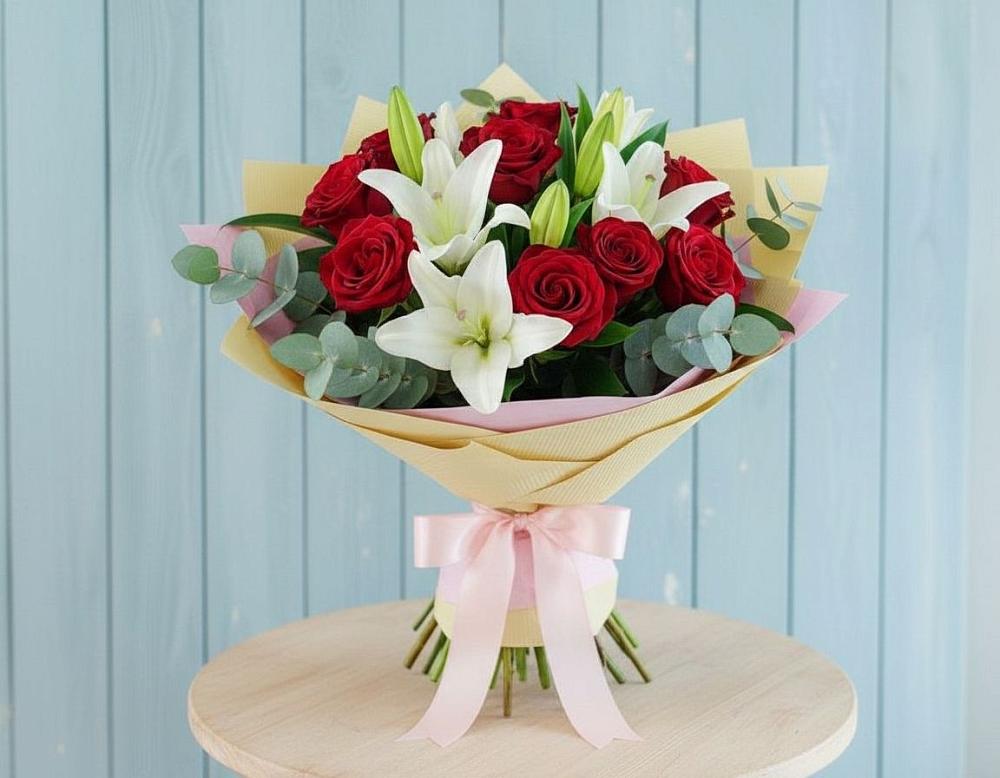 Букет цветов из: Лилии и Розы в Больших Ключах